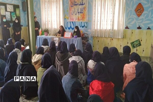 توسعه فعالیت‌های گفت‌وگو محور در سطح مدارس استان البرز