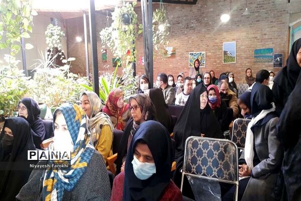 افتتاح نمایشگاه هنری معلولان در آباده