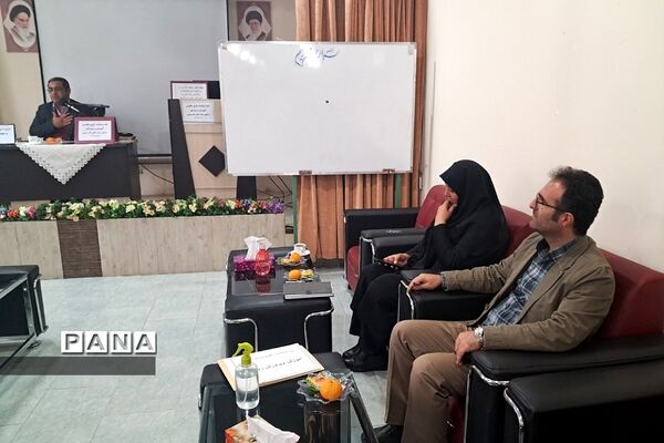 برگزاری کارگاه توانمندسازی معاونان پرورشی و آموزشی در آموزش و پرورش رودهن