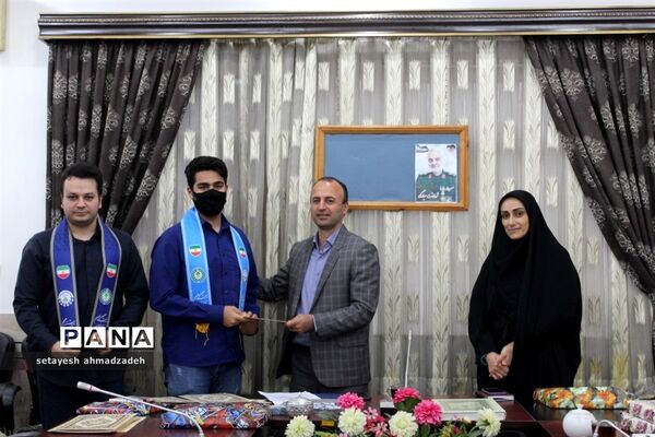 مراسم تقدیر از برگزیدگان جشنواره‌ها و پویش‌های سازمان دانش‌آموزی در گلوگاه