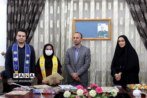 مراسم تقدیر از برگزیدگان جشنواره‌ها و پویش‌های سازمان دانش‌آموزی در گلوگاه