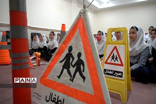 طرح آگاه‌سازی مدارس در محورهای حقوق شهروندی  و آموزش فرهنگ ترافیک در زنجان