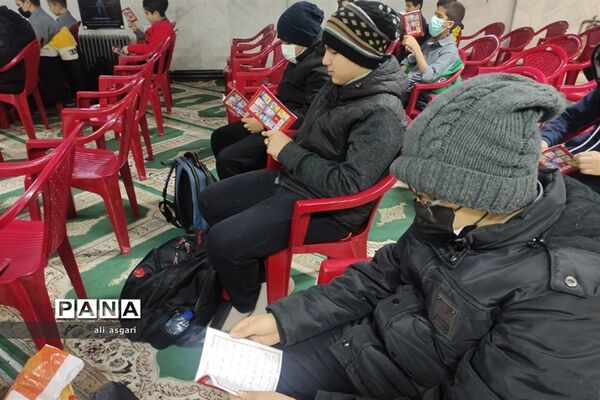 برگزاری زیارت عاشورا در مرکز استعدادهای درخشان دارالفنون شهریار