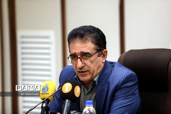 نشست خبری پنجمین جایزه پژوهش سال سینمای ایران