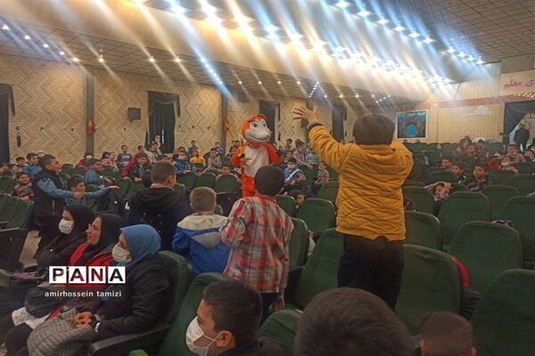 برنامه کودکانه های مهدوی ویژه دانش‌آموزان پسر ناحیه 3 شیراز