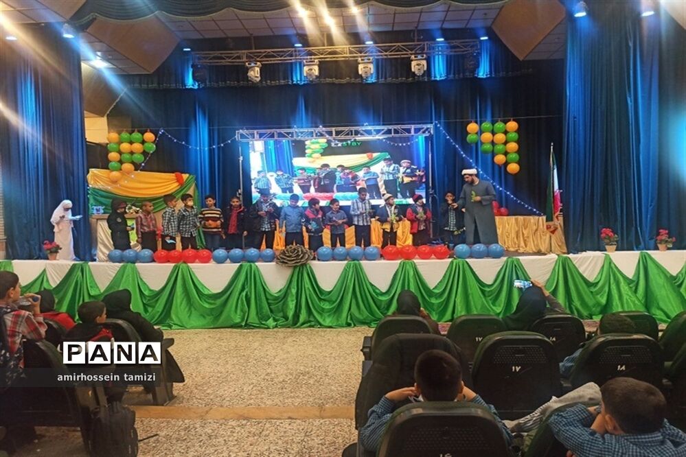 برنامه کودکانه های مهدوی ویژه دانش‌آموزان پسر ناحیه 3 شیراز