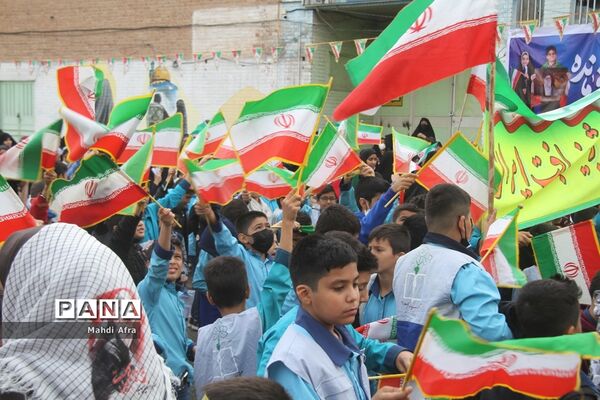 برگزاری اجتماع چند هزار نفری دانش‌آموزان و اقشار مختلف مردم شهرستان بهبهان