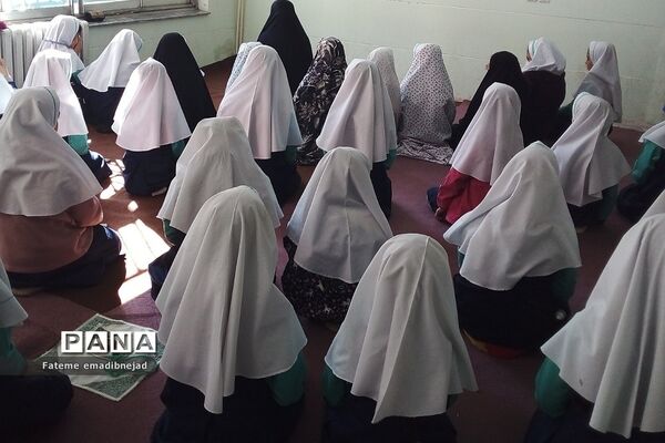 برگزاری و آموزش نماز جماعت در مدارس ابتدایی رودهن