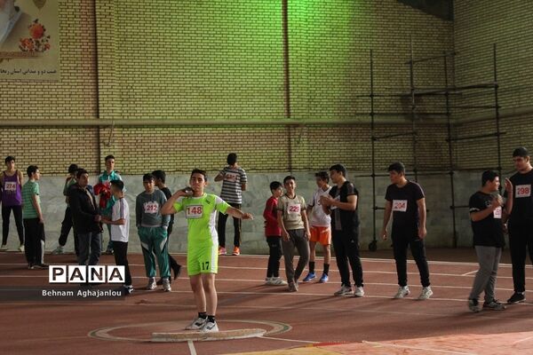 مسابقات دوومیدانی مدارس متوسطه ناحیه یک زنجان