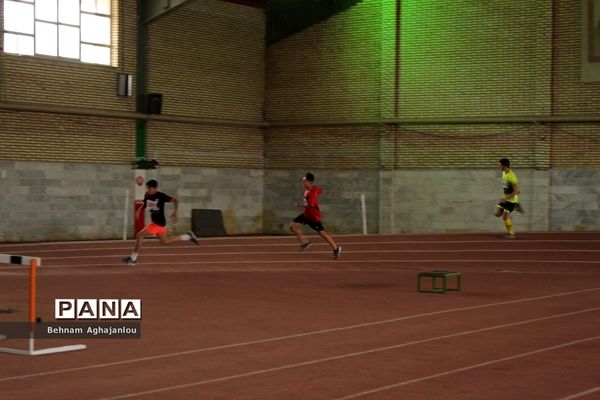 مسابقات دوومیدانی مدارس متوسطه ناحیه یک زنجان