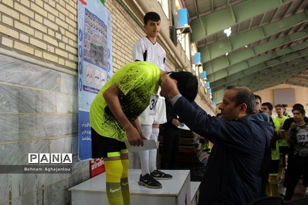 مسابقات دوومیدانی مدارس متوسطه ناحیه یک زنجان