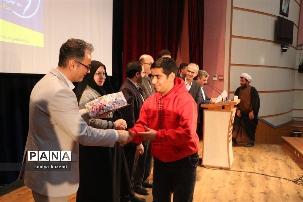 تقدیر از دانش‌آموزان استثنایی مازندران
