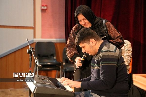 تقدیر از دانش‌آموزان استثنایی مازندران