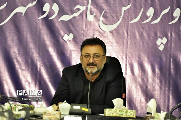 دیدار صمیمی دانش‌آموزان دبستان صمدایی با مدیر آموزش و پرورش ناحیه 2 ساری