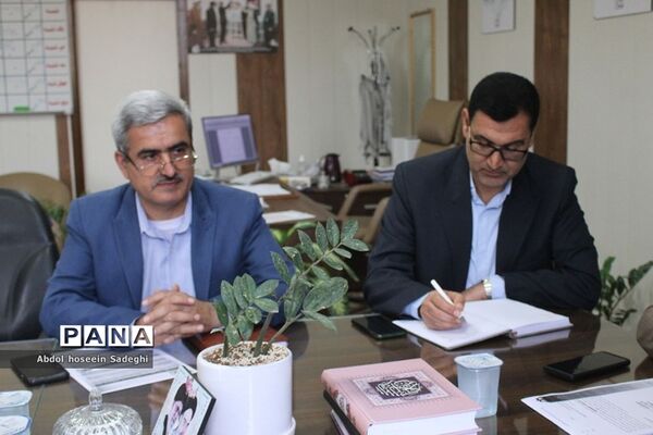 نشست هم‌اندیشی سفرهای تربیتی راهیان پیشرفت