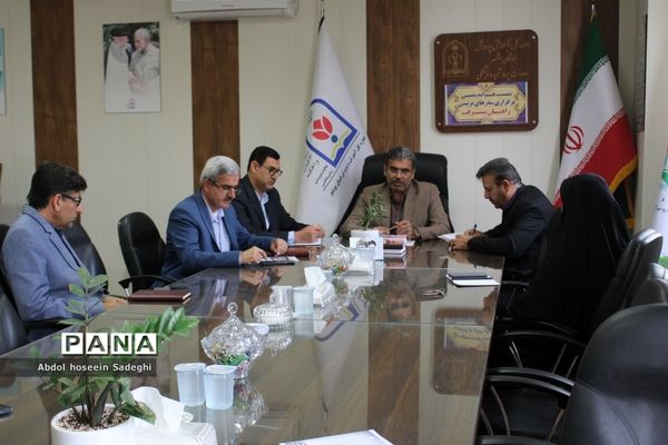 نشست هم‌اندیشی سفرهای تربیتی راهیان پیشرفت