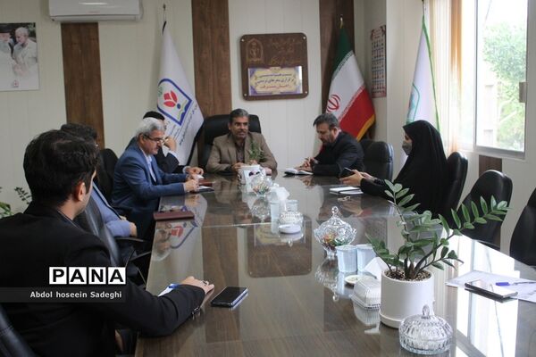 نشست هم‌اندیشی سفرهای تربیتی راهیان پیشرفت