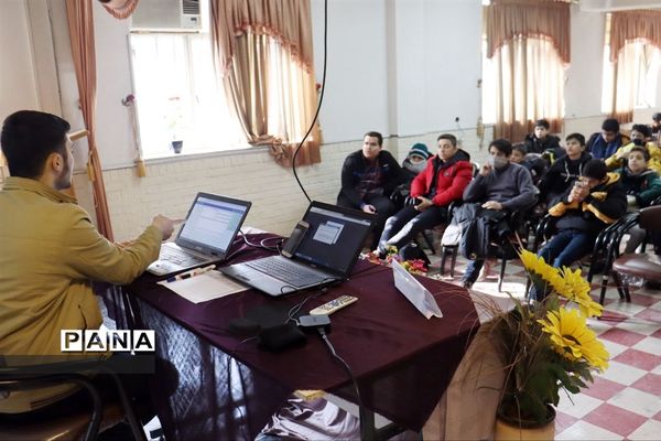 اولین کارگاه آموزش خبرنگاری پانا سازمان دانش‌آموزی ناحیه۶