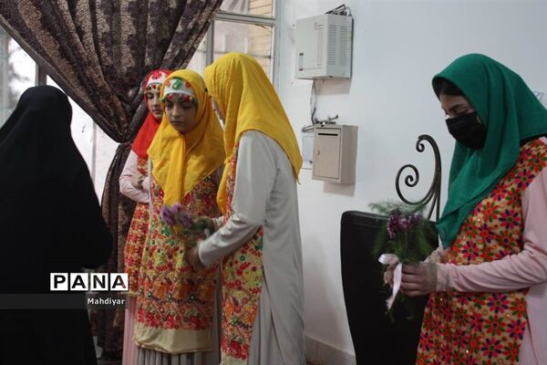 همایش رونمایی از پیوست فرهنگی با فعالیت‌های مشترک بین بسیج عشایر و امور عشایری، در روستای خاوه بخش جوادآباد