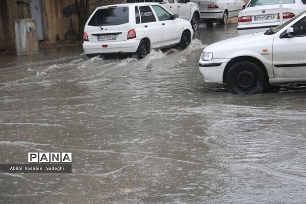 بارش باران و آبگرفتگی معابر در بوشهر