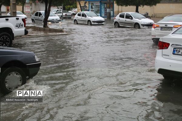 بارش باران و آبگرفتگی معابر در بوشهر