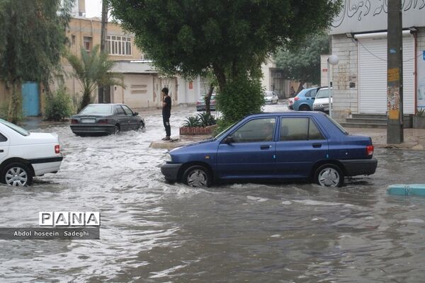 بارش باران و آبگرفتگی معابر در بوشهر