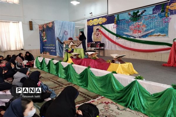 برگزاری جشن هفته قرآن و عترت در دبیرستان شاهد فیض ناحیه 3 شیراز