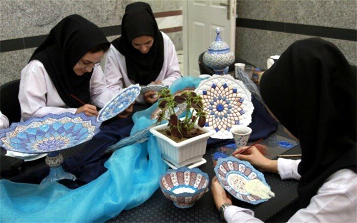 با همکاری بانک مرکزی  اعتباراتی مناسب برای حمایت از مشاغل خانگی جذب شد