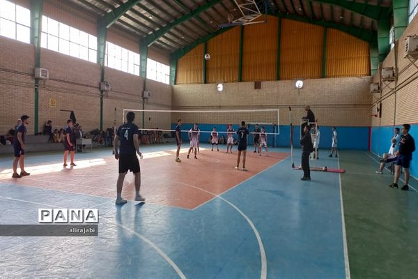 برگزاری مسابقات والیبال مدارس دوره دوم متوسطه پسرانه منطقه کهریزک