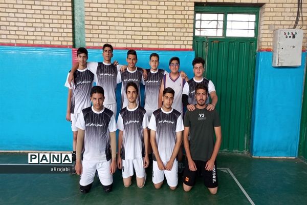 برگزاری مسابقات والیبال مدارس دوره دوم متوسطه پسرانه منطقه کهریزک