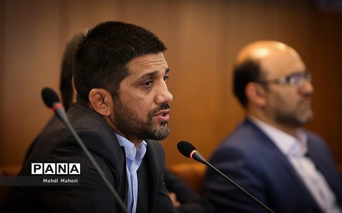 علیرضا دبیر: برای مملکت خود بجنگید و از نام ایران دفاع کنید