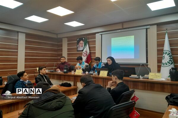 جلسه توجیهی شوراهای دانش‌آموزی ناحیه ۳ مشهد مقدس