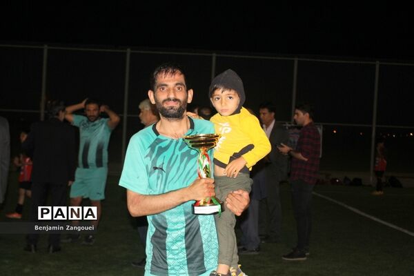روستای آبطویل قهرمان مسابقات مینی فوتبال جام پرچم شهرستان بوشهر