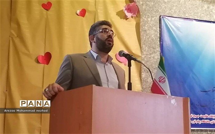 دانشجویان، جهادگر صنعت علم و دانش هستند