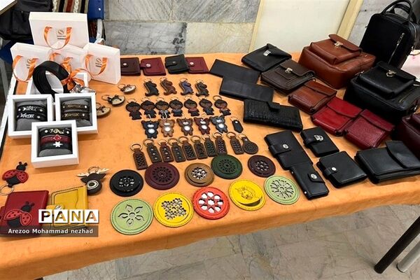 برپایی نمایشگاه صنایع‌دستی توسط دانشجویان کارآفرین شهرستان قرچک