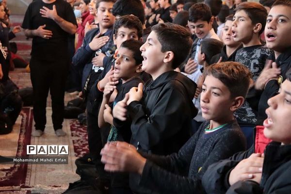 دانش‌آموزان آباده در سوگ حضرت فاطمه زهرا (س)