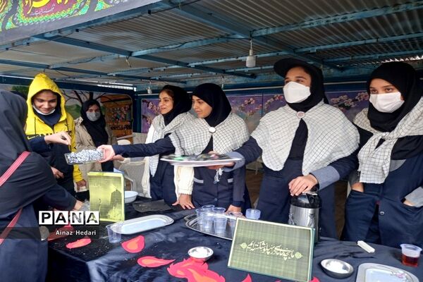 برپایی ایستگاه صلواتی در مدارس دخترانه کاشمر