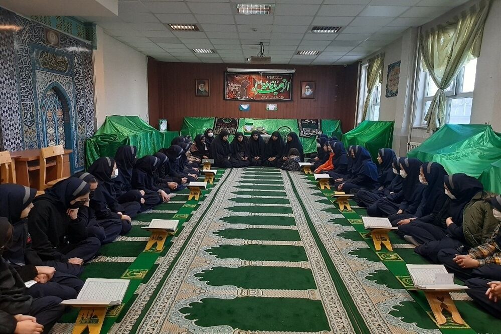 برگزاری مراسم سالروز شهادت حضرت فاطمه زهرا (س) در آموزشگاه فرهنگ ام‌ابیها (س)
