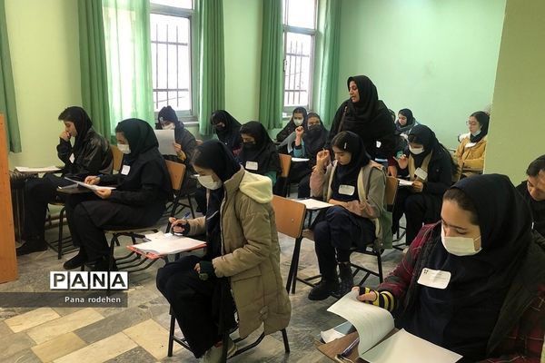 آخرین روزهای برگزاری امتحانات شبه‌نهایی در مدارس متوسطه رودهن