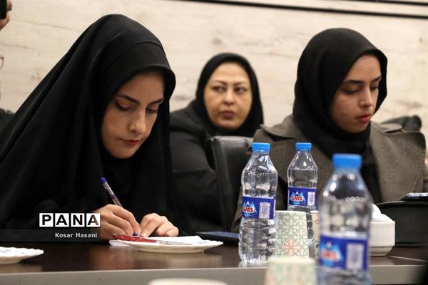 نشست خبری رئیس حوزه هنری انقلاب اسلامی آذربایجان شرقی