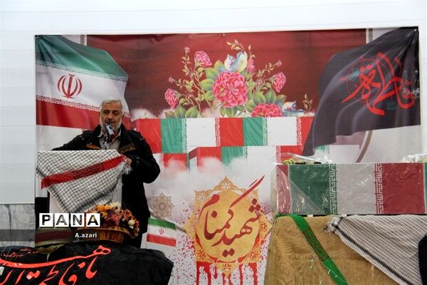 تشیع پیکر مطهر شهید گمنام در شهرکرد