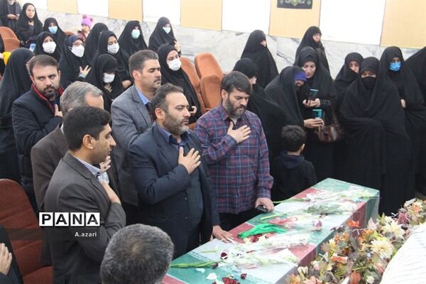 تشیع پیکر مطهر شهید گمنام در شهرکرد
