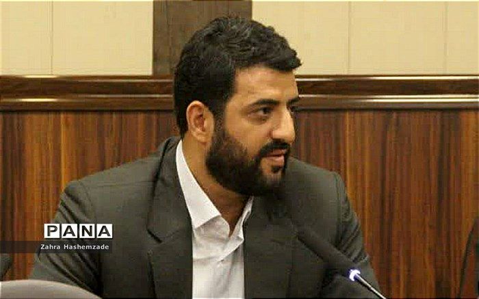 گروه‌های آموزشی، تاثیر بسزایی بر بهبود شش بعد عملکردی معلمان دارند