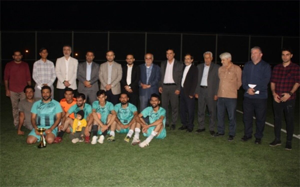 تیم آبطویل قهرمان مسابقات روستایی مینی فوتبال جام پرچم بوشهر شد