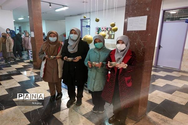 گرامیداشت سالروز شهادت حضرت فاطمه زهرا(س) در دبیرستان شاهد حجاب منطقه ۱۳