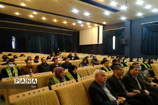 برگزاری گردهمایی مربیان عضو سازمان دانش‌آموزی شهرستان شاهین شهر