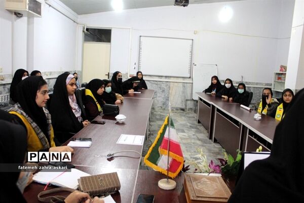 نشست مجلس دانش‌آموزی دختران شهرستان گلوگاه