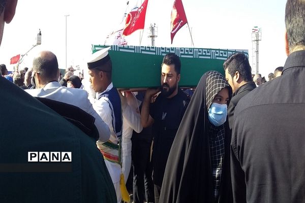 ورود پیکر مطهر یکصد و یازده  شهید تازه تفحص شده به ایران