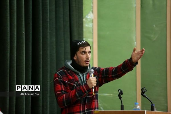 حضورمعاون رئیس‌جمهوری در جمع دانشجویان دانشگاه آزاد اسلامی قم