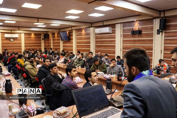 کارگاه سواد رسانه و فضای مجازی پسران خبرنگار مشهد مقدس